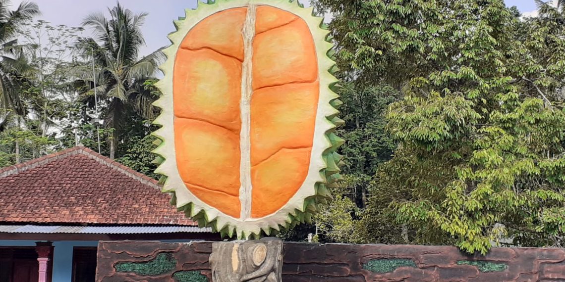 Alasmalang Surga Durian Banyumas