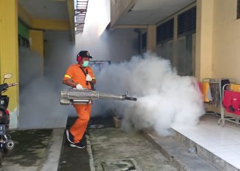 Jaga Jemaah Haji, Petugas PPIH Fogging Asrama Haji