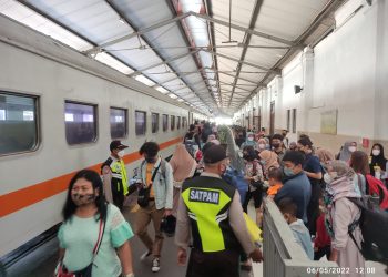 Pelanggan KA yang Belum Vaksin Booster Wajib Screening Covid19