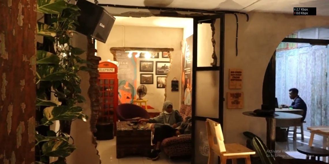 Roewang Tamoe Coffee & Space, Ngopi di Ruang Tamu Banget