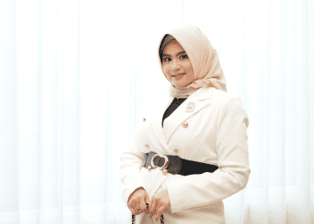 Life Must Go On, Sukses di Dunia Broadcasting ala Khoirunnisa