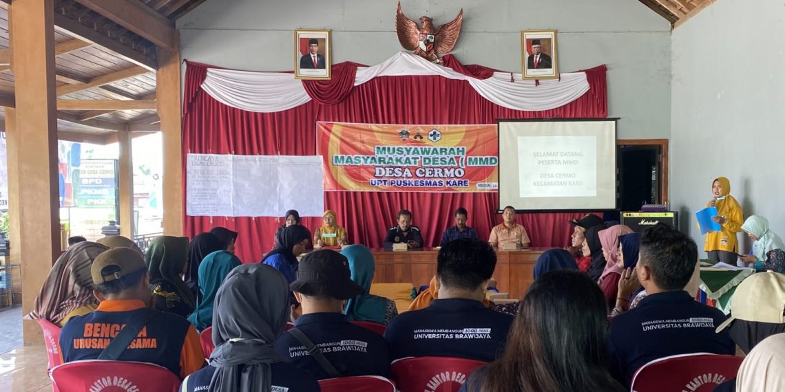 Mahasiswa UB Bantu Upaya Penurunan Stunting Dalam Musyawarah Masyarakat Desa Cermo