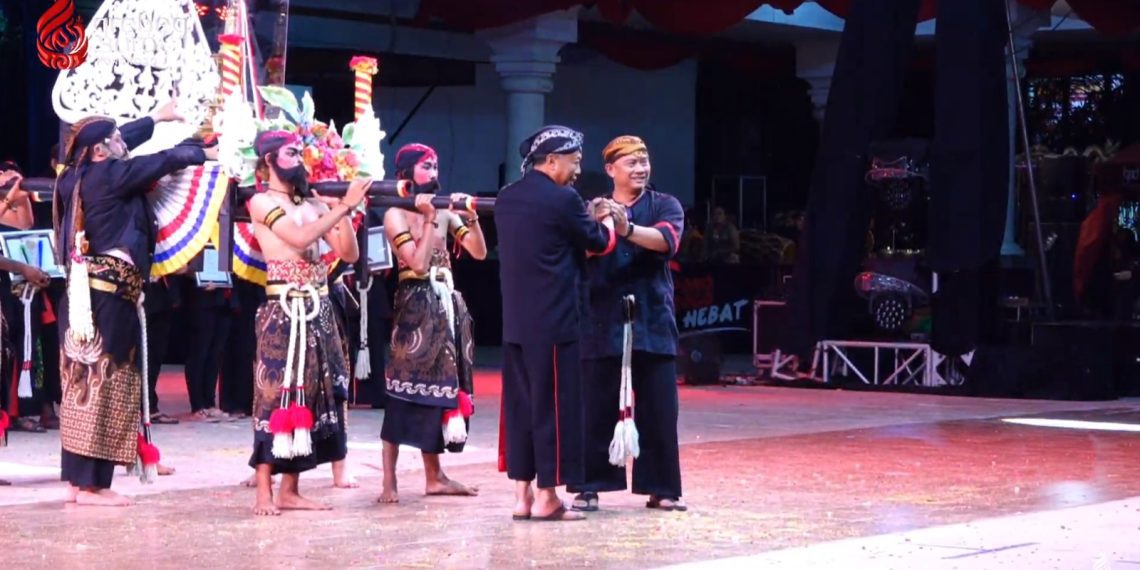 Reyog Brawijaya Boyong Piala Presiden pada FNRP 2023