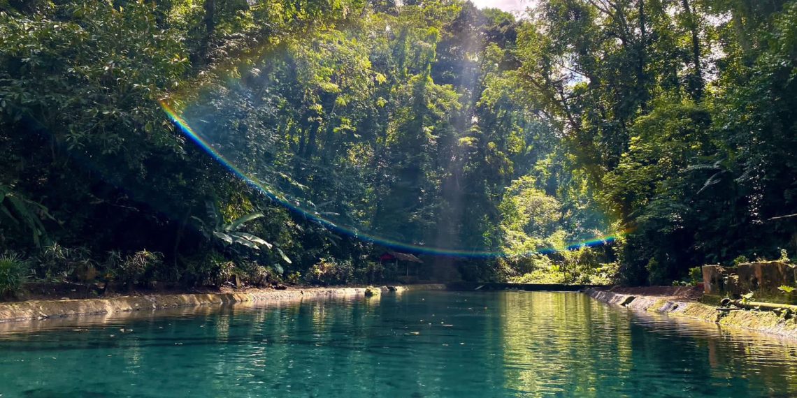 Mata Air Umbulan, Surga Tersembunyi di Kaki Gunung Kawi