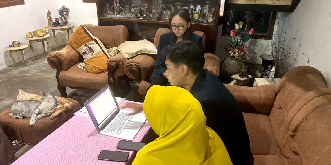 Door to Door, Mahasiswa MMD UB Bimbing Digital Marketing Pelaku UMKM Bondowoso