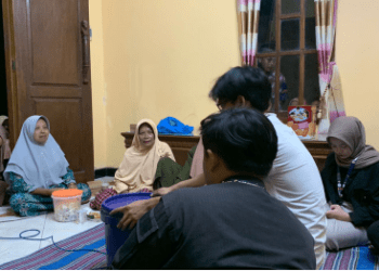 Berkah MMD UB Warga Desa Semenpinggir Mampu Olah Sampah Organik Menjadi Cairan Pencuci Piring