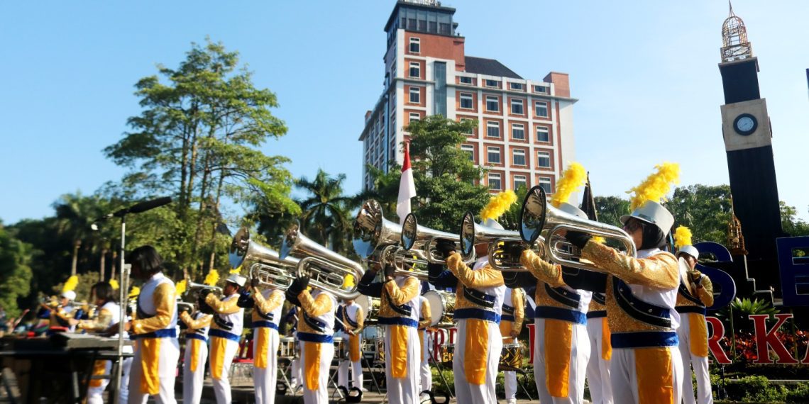 Penampilan Marching Band Ekalavya Suara Brawijaya Pukau Maba 2023