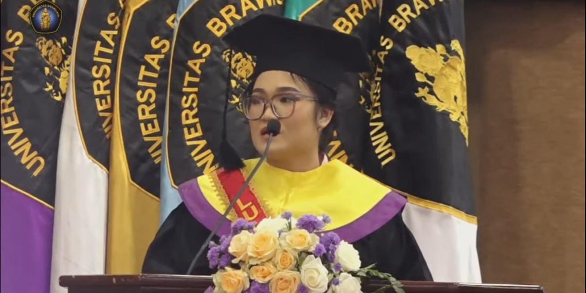 Perjuangan Anti Ngeluh Antar Chika Wisudawan Terbaik UB