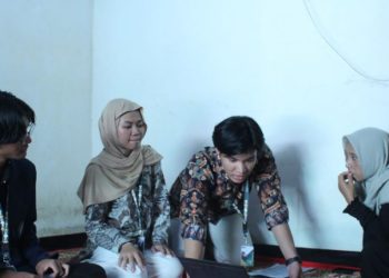 Legalitas Pendirian Bumdes dan UMKM Dibahas Tuntas Mahasiswa MMD untuk Warga Semanding