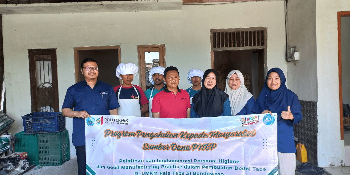 Tingkatkan UKM, Dosen Poltek Jember Kenalkan Personal Higiene dan Good Manufacturing Practice pada UKM Tape Bondowoso