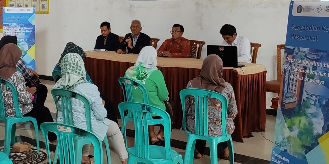 Tingkatkan Daya Saing, Tim Abdimas FEB UB Gagas Penguatan BUMDesa Sumber Rejeki Kendalrejo