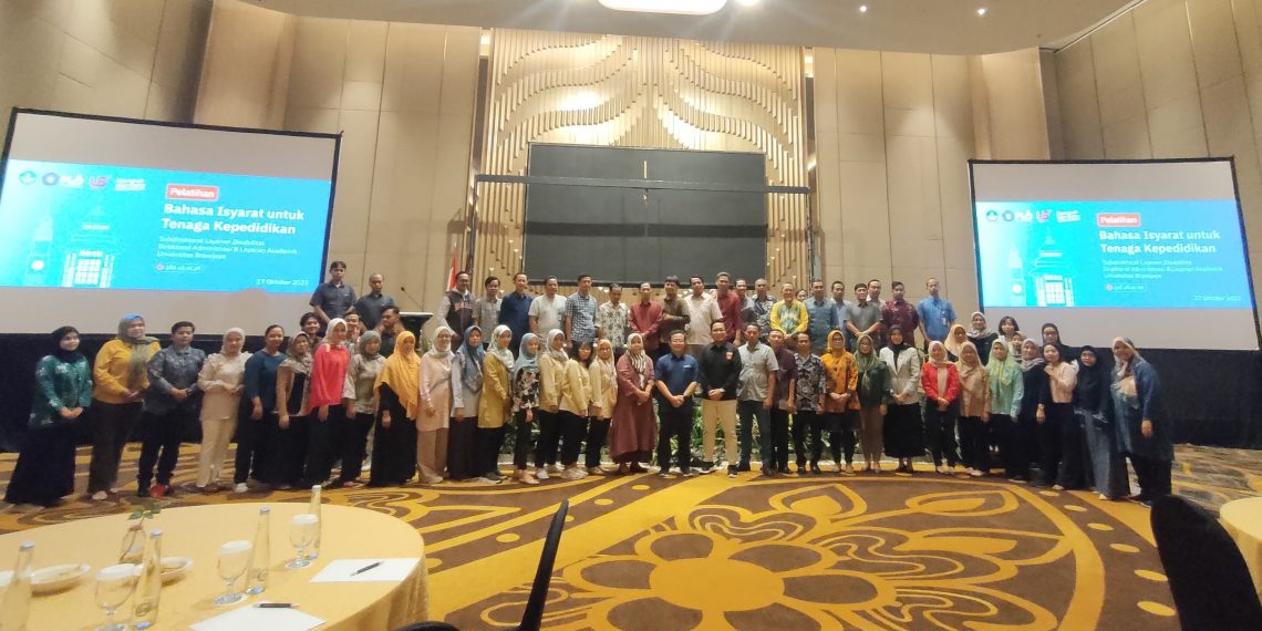 Tingkatkan Pelayanan Inklusif UB Gelar Pelatihan Bahasa Isyarat untuk Tenaga Kependidikan