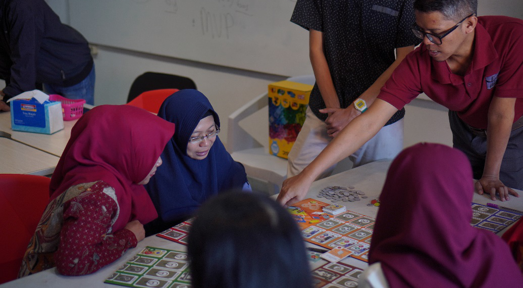 TIM FEB UB Hidupkan Kembali Metode Pengajaran Kreatif untuk Guru SMA di Malang Raya