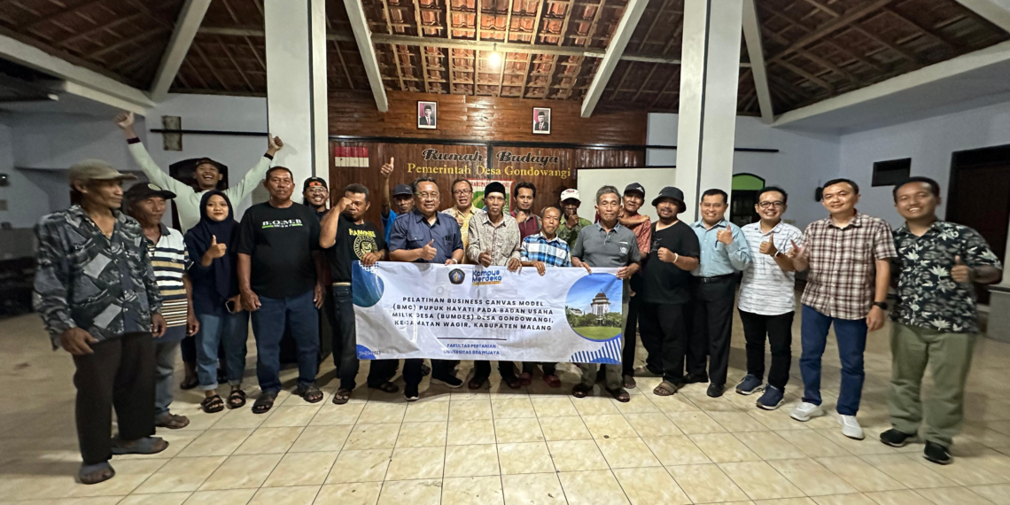 Dosen FP UB Kenalkan Pertanian Ramah Lingkungan di Desa Gondowangi