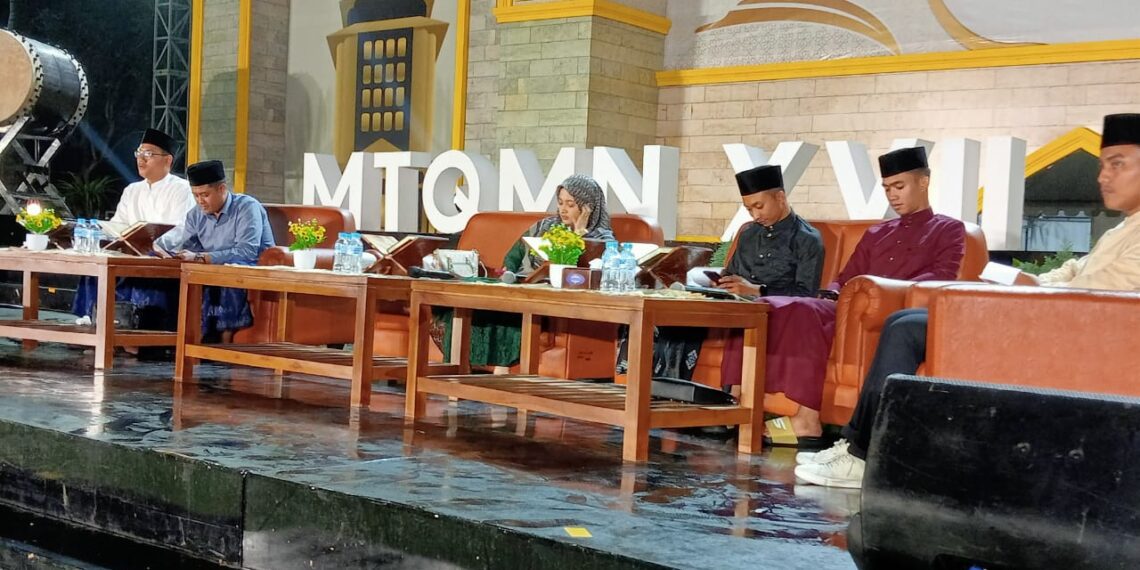 Parade Qori Syahdukan Lapangan Rektorat UB