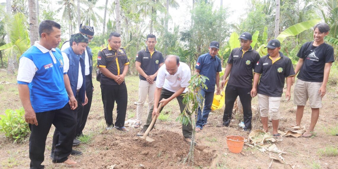 Program Durenisasi LPPM Sasar Lingkungan Secang Kalipuro, Banyuwangi
