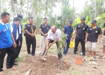 Program Durenisasi LPPM Sasar Lingkungan Secang Kalipuro, Banyuwangi