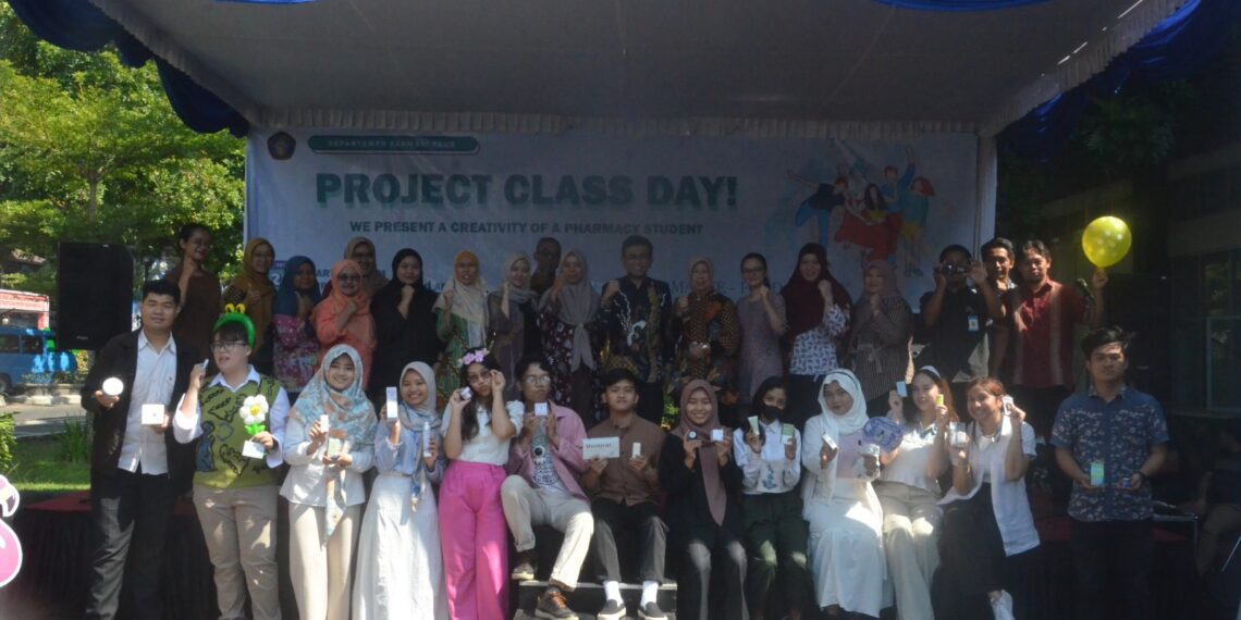 Project Class Day! Expo Inovasi Mahasiswa Farmasi FK UB