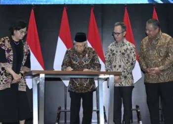 Pembukaan Perdagangan BEI, Pertumbuhan Ekonomi 2024 diprediksi Positif