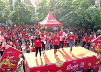 J&T Express Hadirkan Instalasi #BUCINSAMAJNT