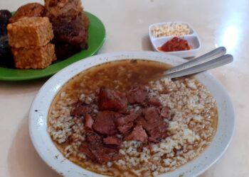 Rawon Nguling Pilihan Kuliner Long Weekend