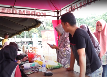 Bazar Murah Korem 083/Baladhika Jaya Mendapat Sambutan Antusias Warga