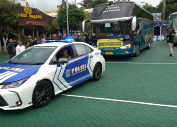 Polres Malang Berangkatkan Ratusan Warga Balik Mudik Gratis