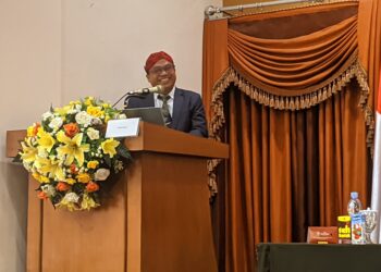 Studi Pelayanan Publik Berbasis Beburughen Antarkan Akhmad Muwafik Saleh Raih Gelar Doktor