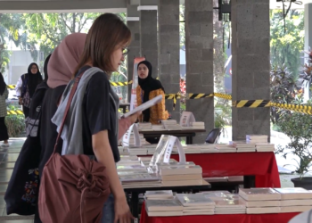 Creative Book Fair 2 Tingkatkan Literasi Mahasiswa dan Dosen