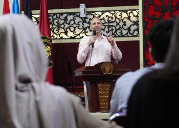 Pengajar University of Leed Kupas Dinamika Keuangan Global