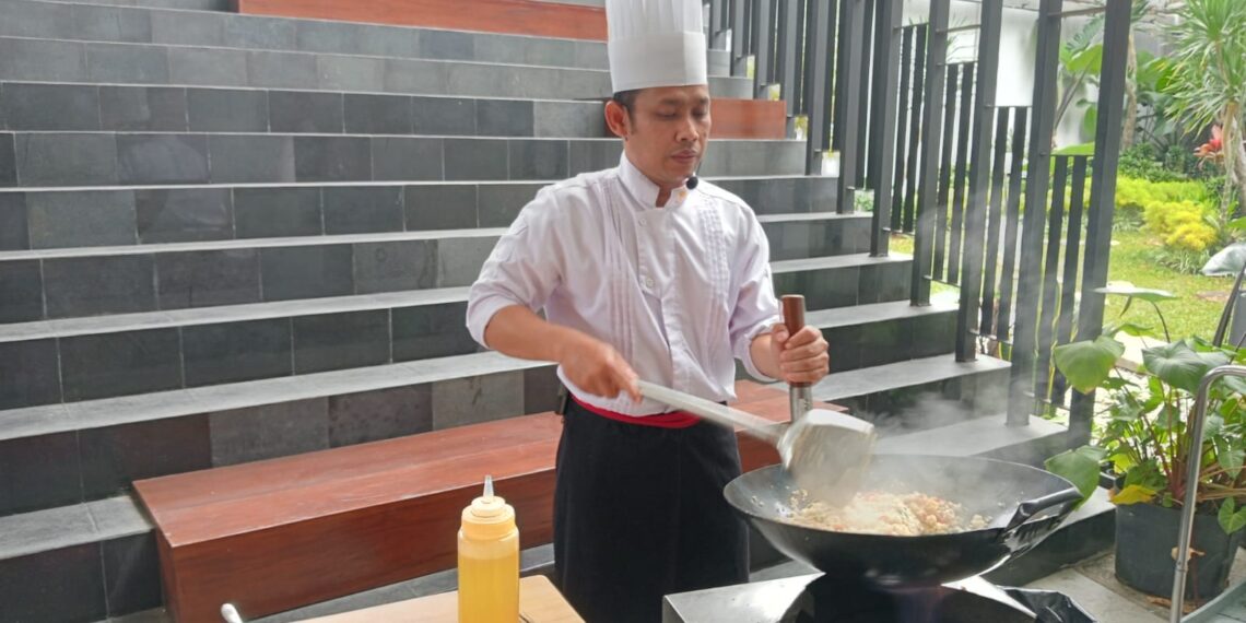 Breakfast Attraction 10 Nasi Goreng Pilihan Ala Rayz Hotel