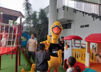 Goldi Sapa Pengunjung Kids Corner