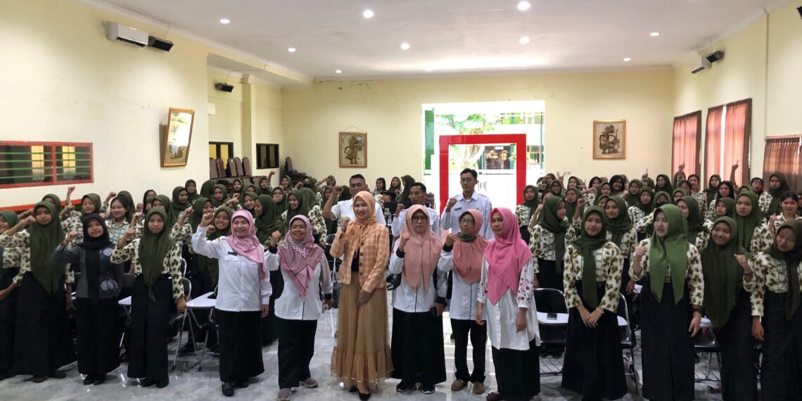SMK Negeri 1 Turen Latih Kemampuan Personality Development Siswa