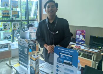 Fox Classroom Solusi Manajemen Tugas Daring