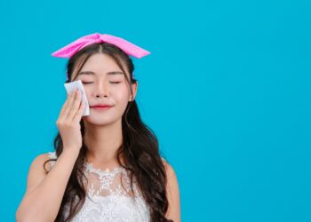 3 Jenis Micellar Water untuk Kuliah dan Kerja