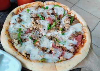 Pizza Combi Tetap Bertahan Dengan Cita Rasa Autentik