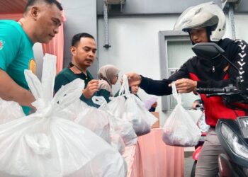 Rayakan Idul Adha, FK UB Ajak Anak Yatim Tour Fasilitas Kampus