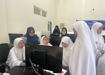 Universitas Brawijaya Kenalkan Bioinformatika pada Siswa SMP AR-Rahmah
