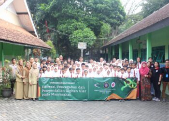 EM FKUB Berikan Edukasi Gigitan Ular di SDN Kidul Dalem 1