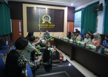 TNI dan Rakyat Peduli Sosial di Malang Rasa Klasik