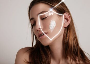 5 Rekomendasi Sunscreen untuk Atasi Kulit Berjerawat