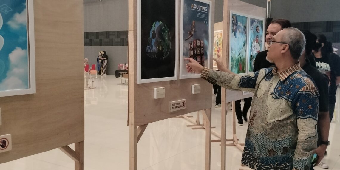 Wakil Rektor V Apresiasi Pameran Desain Grafis FV UB