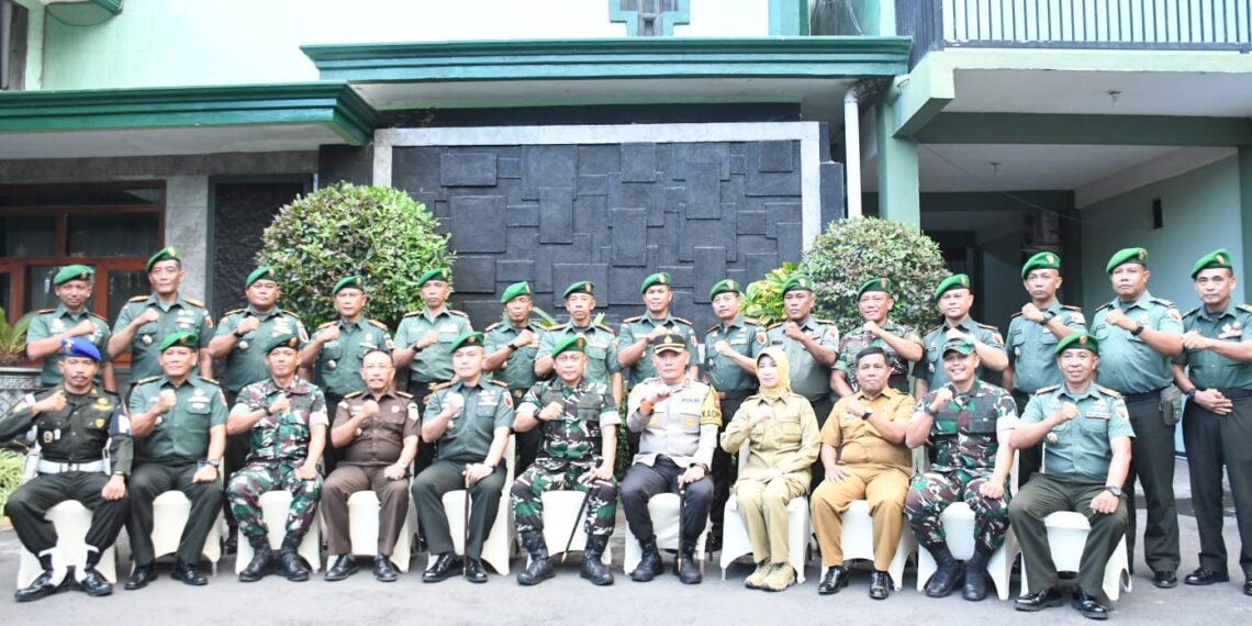 Danrem 083/Bdj Ajak Prajurit Kodim Bondowoso Hindari Lima Pelanggaran