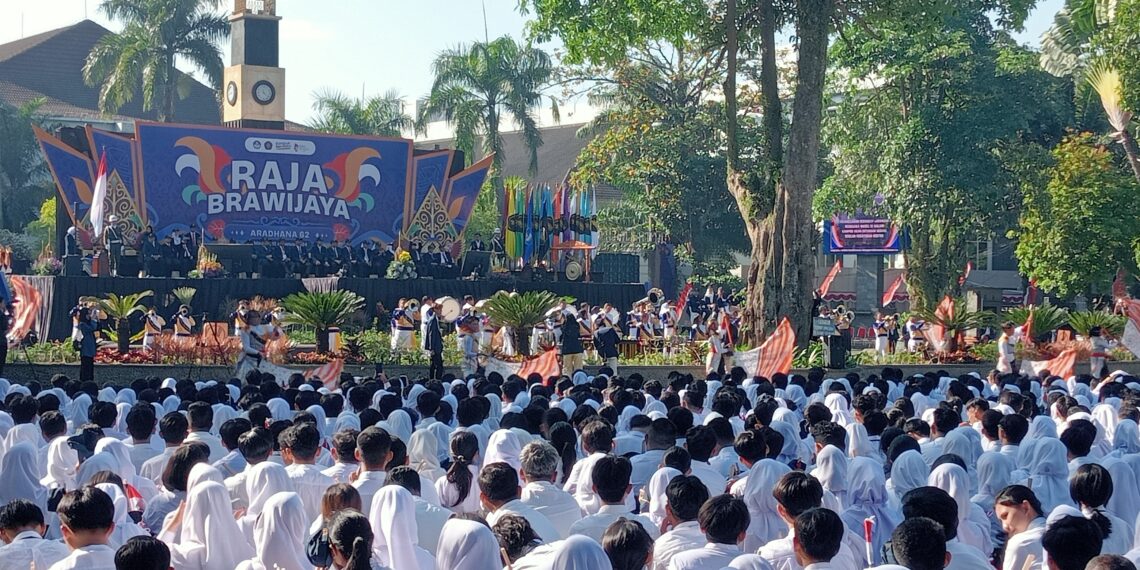 Marching Band Brawijaya Ekalavya Buka Pembukaan PKK Maba 2024