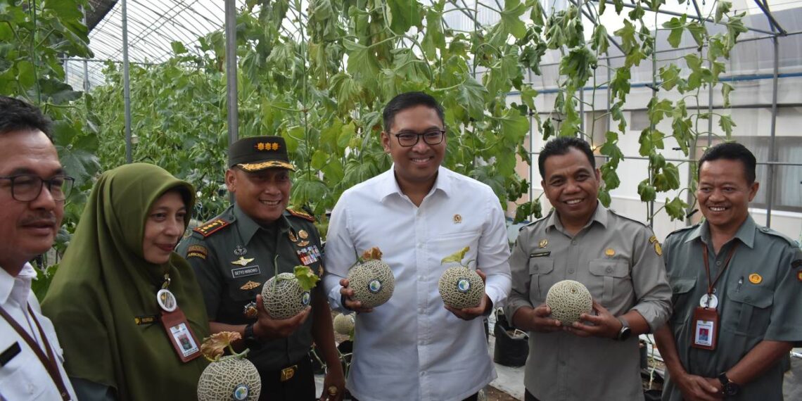 Wakil Menteri Pertanian bersama Danrem 083/Bdj Cek Program Perluasan Area Tanam Kabupaten Malang