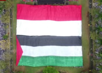 Suarakan Dukungan, UB Bentangkan Bendera Palestina di Open House Raja Brawijaya 2024