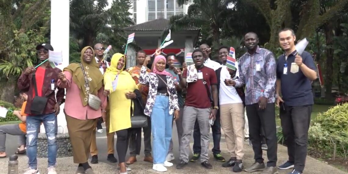 164 Mahasiswa Asing Menjajal Pengalaman Budaya Lokal dari UB