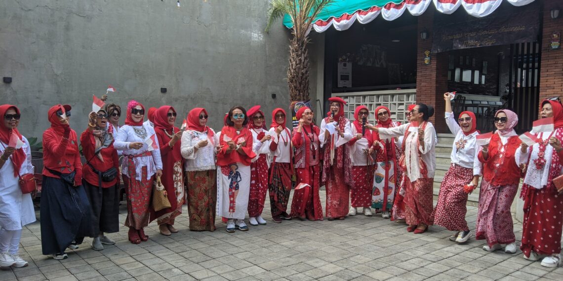 KCBIMR Kenalkan Wastra Nusantara Di Heritage Kayu Tangan