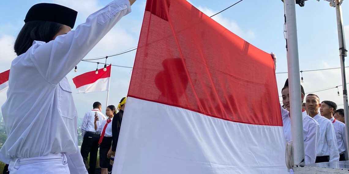 Perkuat Patriotisme, The 1O1 Malang Gelar Upacara Kemerdekaan RI