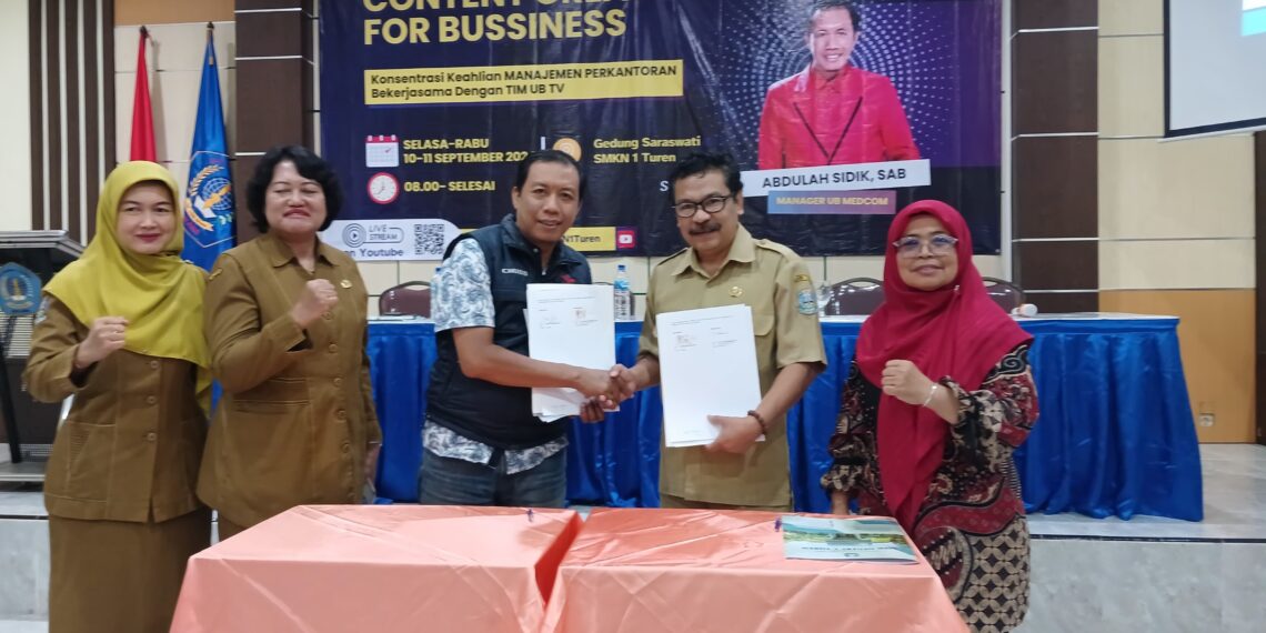 UB Medcom Bantu Perkuat Soft Skill Siswa SMKN 1 Turen di Era Digital